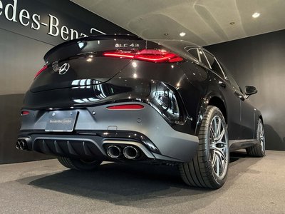 MERCEDES-BENZ GLC AMG - 10