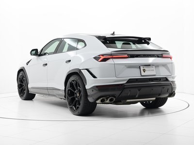 LAMBORGHINI URUS - 6