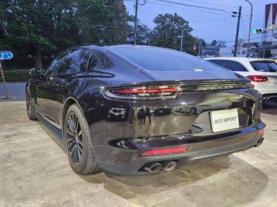 PORSCHE PANAMERA - 3