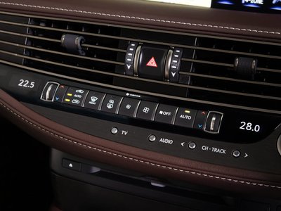 2017 Lexus LS 缩略图 44