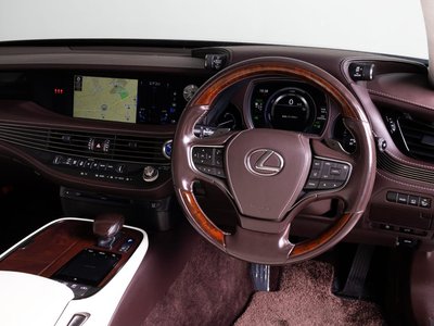 2017 Lexus LS 缩略图 35