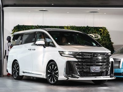 TOYOTA VELLFIRE - 1