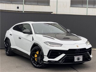 LAMBORGHINI URUS - 4