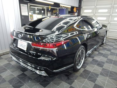 LEXUS LS - 8