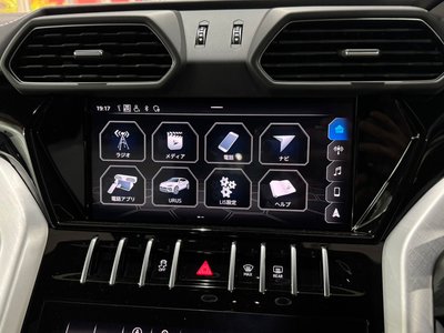 LAMBORGHINI URUS - 6