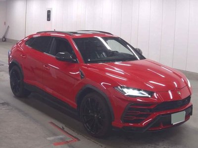 LAMBORGHINI URUS - 1