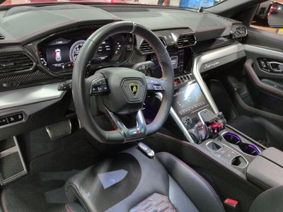 LAMBORGHINI URUS - 3