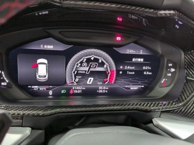 LAMBORGHINI URUS - 6