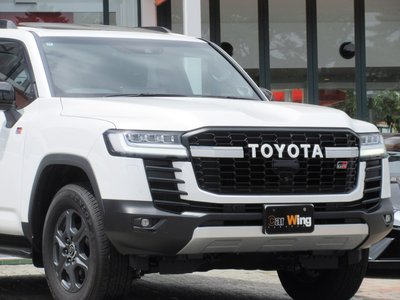 TOYOTA LAND CRUISER - 5