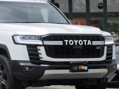 TOYOTA LAND CRUISER - 6