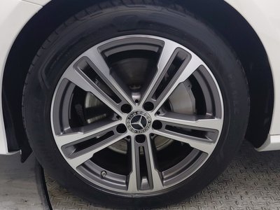 MERCEDES-BENZ E-CLASS - 6