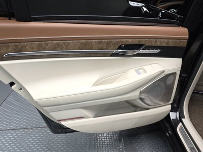 صورة مصغرة 15 لـ 2019 Genesis G90