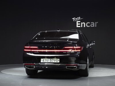 2019 Genesis G90 — фото 4
