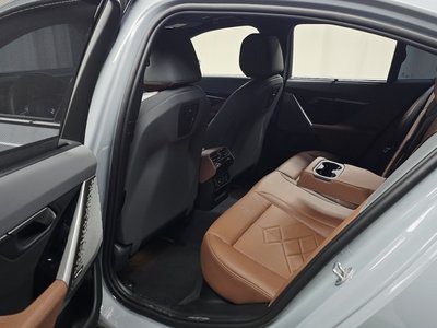 2025 BMW 5 SERIES — миниатюра 24