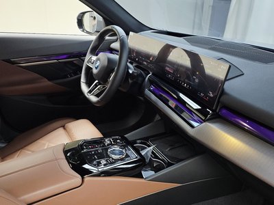 2025 BMW 5 SERIES — миниатюра 25