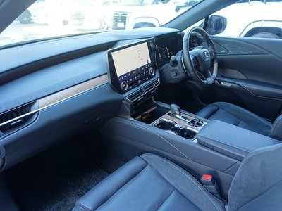 صورة مصغرة 57 لـ 2023 Lexus RX