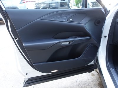 صورة مصغرة 40 لـ 2023 Lexus RX