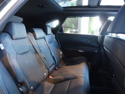 صورة مصغرة 63 لـ 2023 Lexus RX