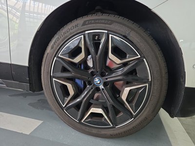 2024 BMW IX — миниатюра 15