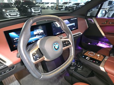 2024 BMW IX — фото 9