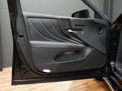 صورة مصغرة 66 لـ 2021 Lexus LS