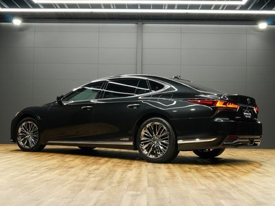 صورة مصغرة 49 لـ 2021 Lexus LS