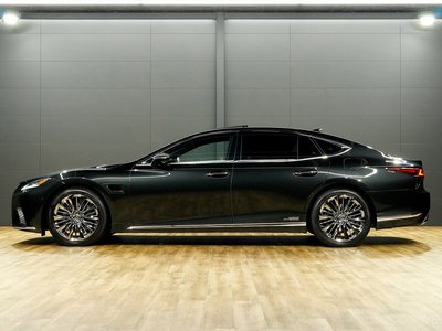 صورة مصغرة 27 لـ 2021 Lexus LS
