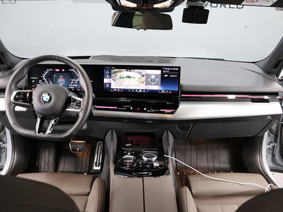 BMW 5 SERIES - 8