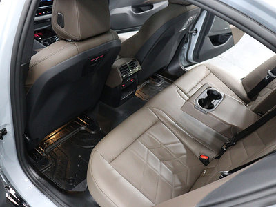 BMW 5 SERIES - 10