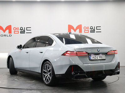 BMW 5 SERIES - 3