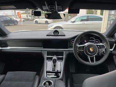 PORSCHE PANAMERA - 2