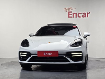 PORSCHE PANAMERA - 2