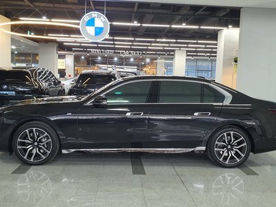 صورة مصغرة 20 لـ 2025 BMW 7 SERIES
