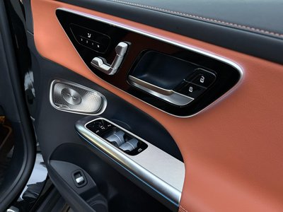 2024 Mercedes-BENZ GLC — миниатюра 30