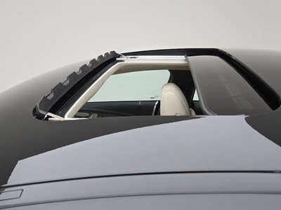2025 Mercedes-BENZ GT AMG — миниатюра 12