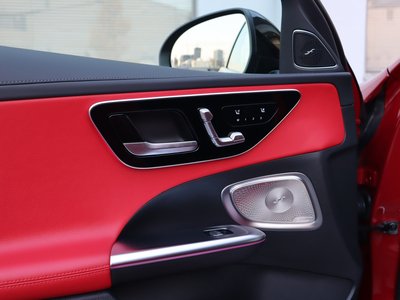 صورة مصغرة 29 لـ 2025 Mercedes-BENZ C-CLASS AMG