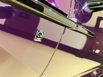 صورة 16 لـ 2024 Aston Martin DBX