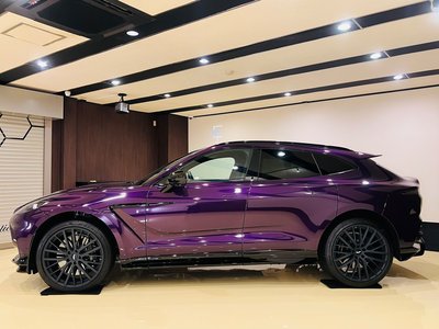 صورة 6 لـ 2024 Aston Martin DBX
