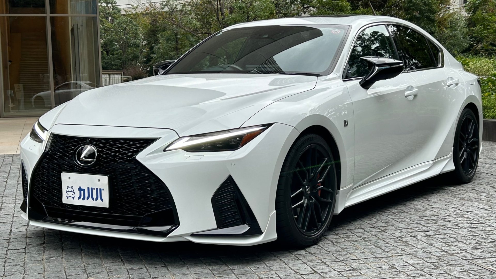 LEXUS IS F SPORT - View 1