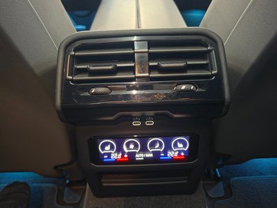 2024 BMW I5 缩略图 18