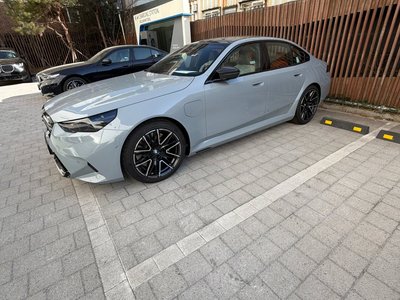 صورة 6 لـ 2026 BMW M5