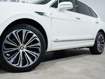 BENTLEY BENTAYGA - 9