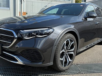 MERCEDES-BENZ E-CLASS - 3