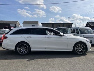 MERCEDES-BENZ E-CLASS - 5