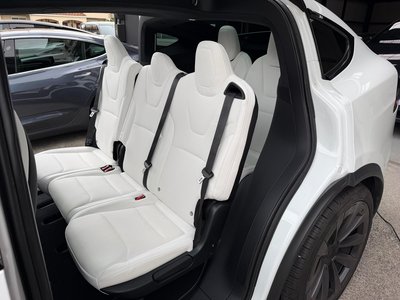 2024 Tesla MODEL X — фото 3