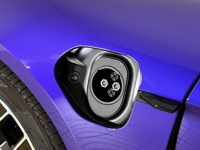 2026 Porsche TAYCAN thumbnail 17