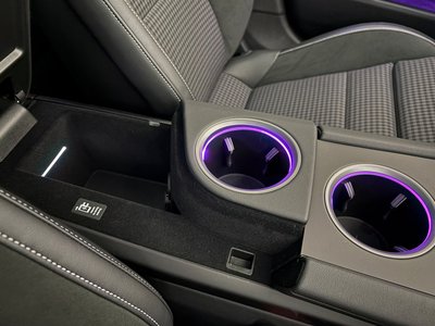 2026 Porsche TAYCAN thumbnail 26