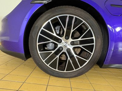 2026 Porsche TAYCAN 照片 10