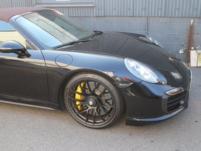 PORSCHE 911 CABRIOLET - 4