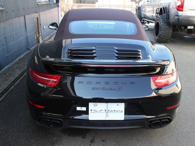 PORSCHE 911 CABRIOLET - 10